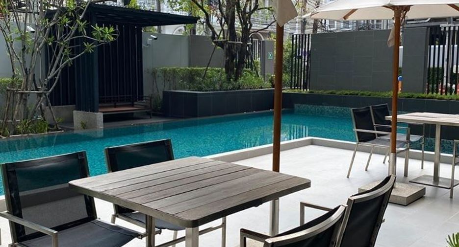 For sale 1 bed condo in Pathum Wan, Bangkok