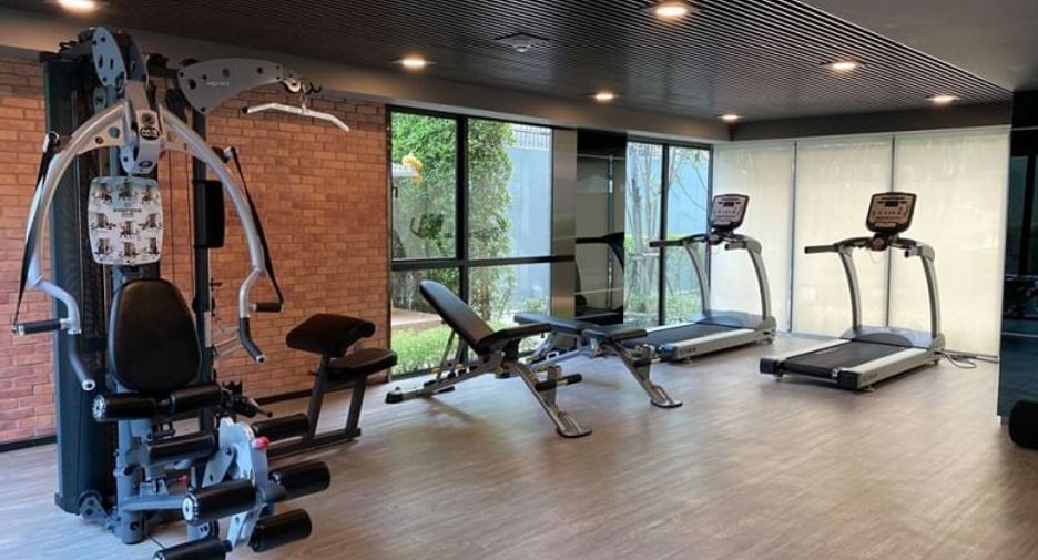 For sale 1 bed condo in Pathum Wan, Bangkok