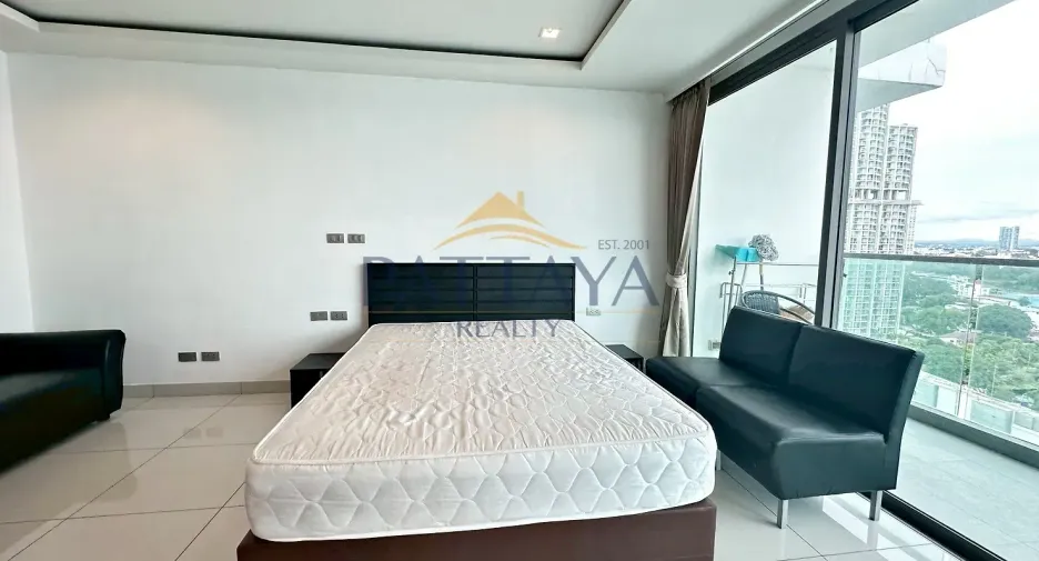 For rent and for sale studio condo in Bang Lamung, Chonburi