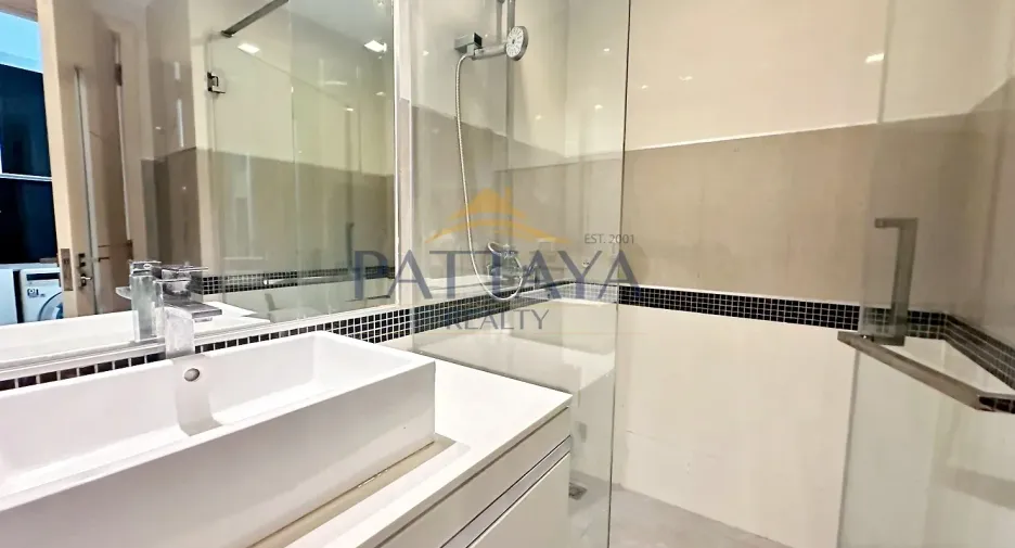 For rent and for sale studio condo in Bang Lamung, Chonburi