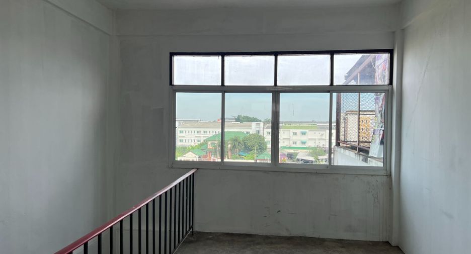 For sale retail Space in Min Buri, Bangkok