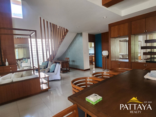 À louer 4 chambres maison à Bang Lamung, Chonburi
