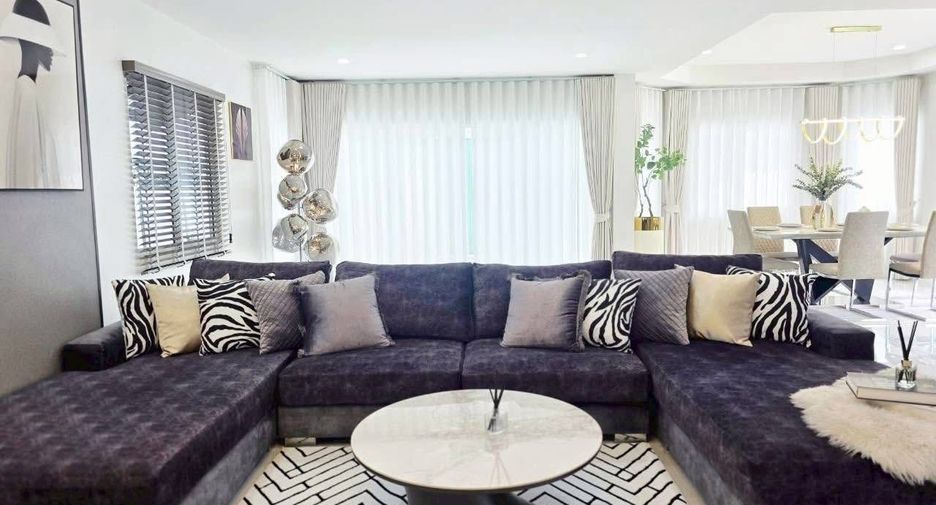Haus zum Kauf mit 4 Zimmer in Bang Lamung, Chonburi