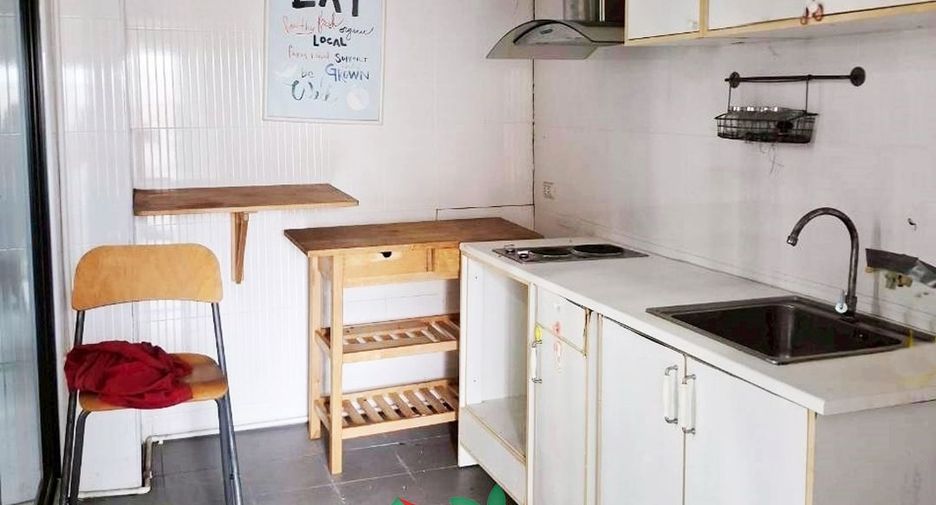 For sale 4 bedrooms townhouse in Pak Kret, Nonthaburi