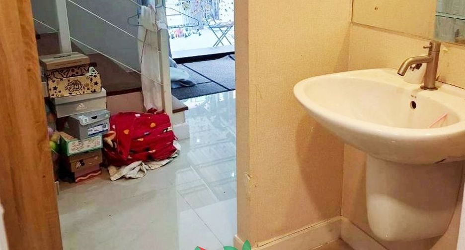 For sale 4 bedrooms townhouse in Pak Kret, Nonthaburi