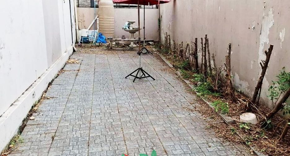 For sale 4 bedrooms townhouse in Pak Kret, Nonthaburi