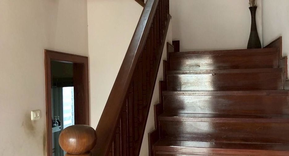 For sale 4 bedrooms house in Lam Luk Ka, Pathum Thani