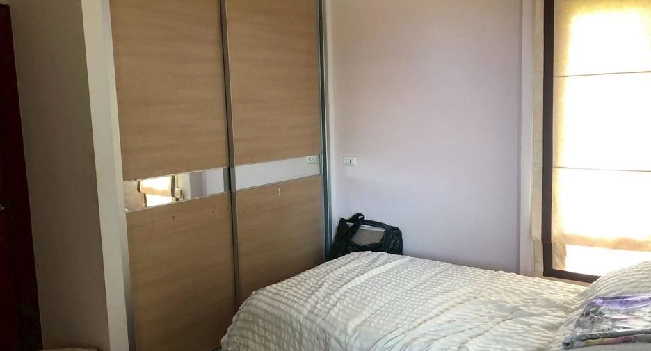 For sale 4 bedrooms house in Lam Luk Ka, Pathum Thani