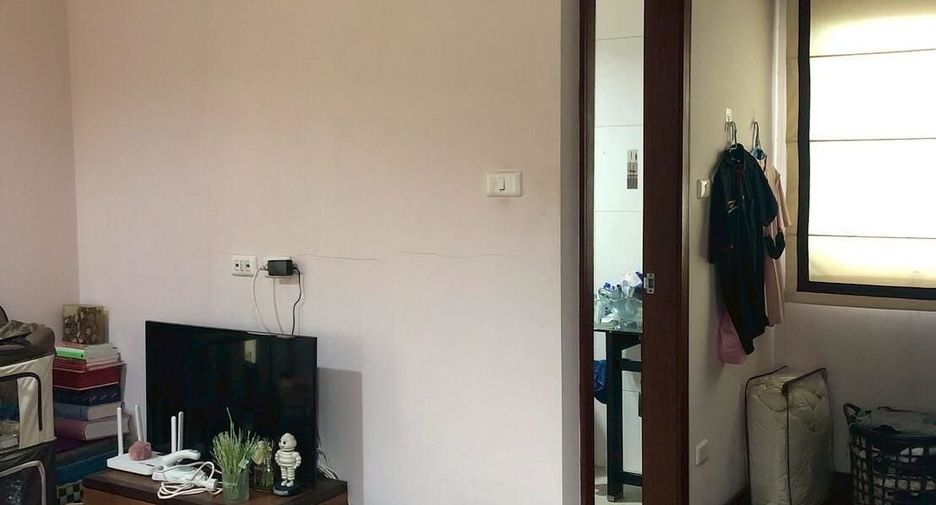For sale 4 bedrooms house in Lam Luk Ka, Pathum Thani