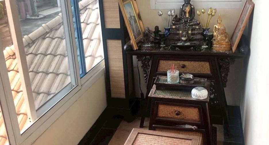 For sale 4 bedrooms house in Lam Luk Ka, Pathum Thani