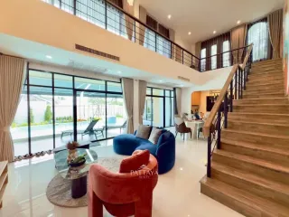 Villa zur Miete und zum Kauf mit 5 Zimmer in Bang Lamung, Chonburi