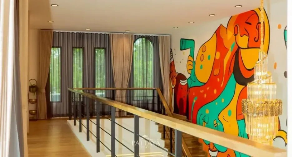 For rent and for sale 5 bedrooms villa in Bang Lamung, Chonburi