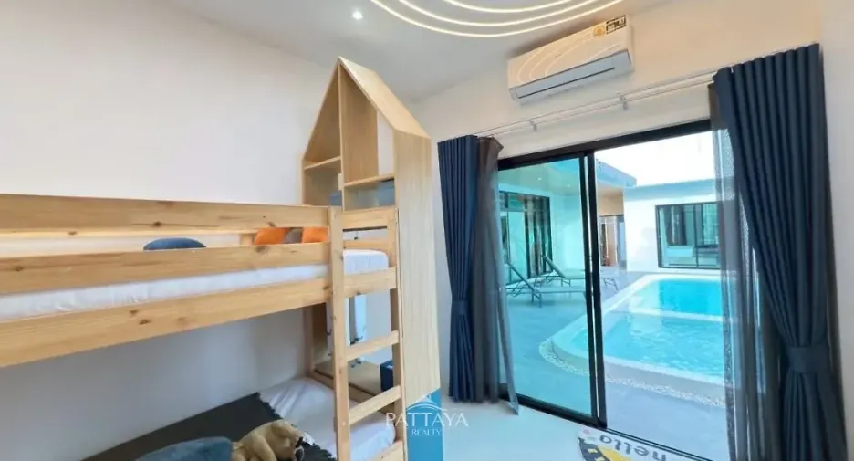 For rent and for sale 5 bedrooms villa in Bang Lamung, Chonburi