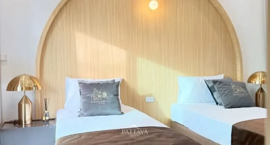 For rent and for sale 5 bedrooms villa in Bang Lamung, Chonburi
