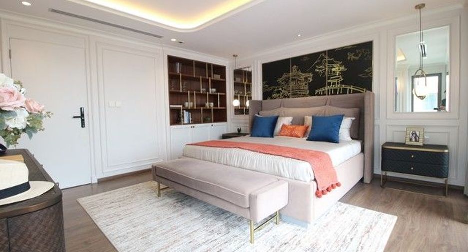 For sale 3 bedrooms townhouse in Lat Phrao, Bangkok