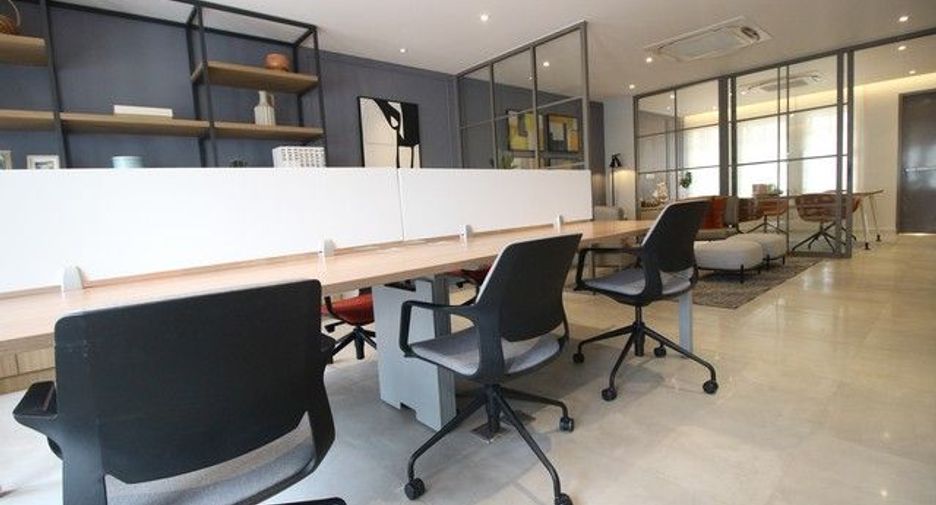 For sale 3 bedrooms townhouse in Lat Phrao, Bangkok