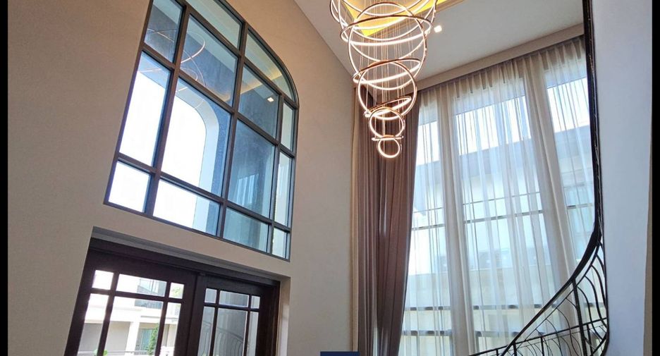 For rent and for sale 4 bedrooms house in Lat Krabang, Bangkok