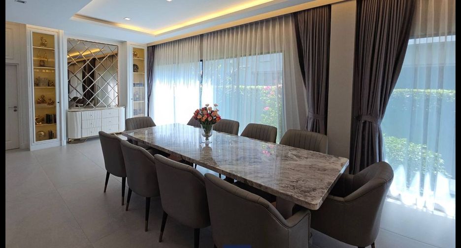 For rent and for sale 4 bedrooms house in Lat Krabang, Bangkok