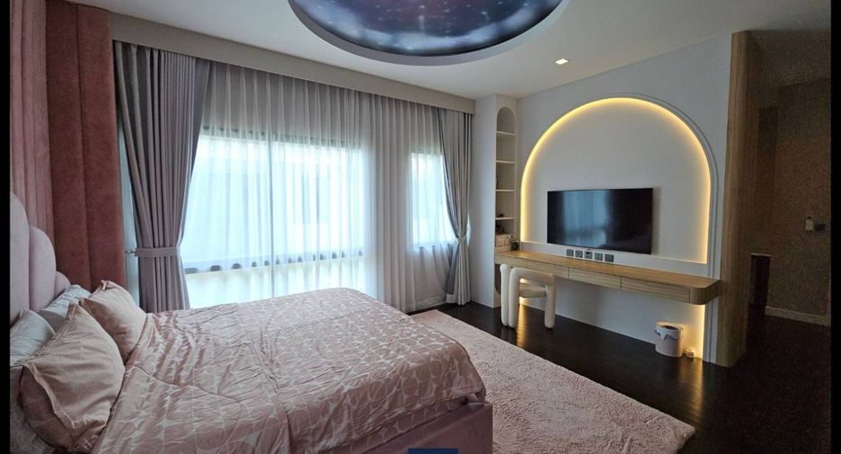For rent and for sale 4 bedrooms house in Lat Krabang, Bangkok