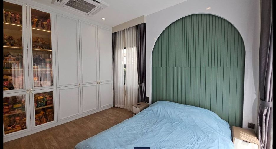 For rent and for sale 4 bedrooms house in Lat Krabang, Bangkok