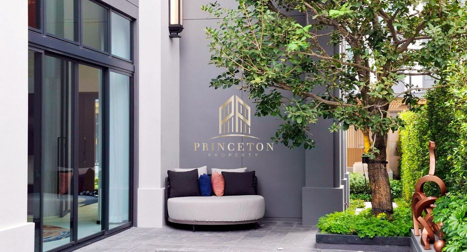For sale 4 bedrooms house in Saphan Sung, Bangkok
