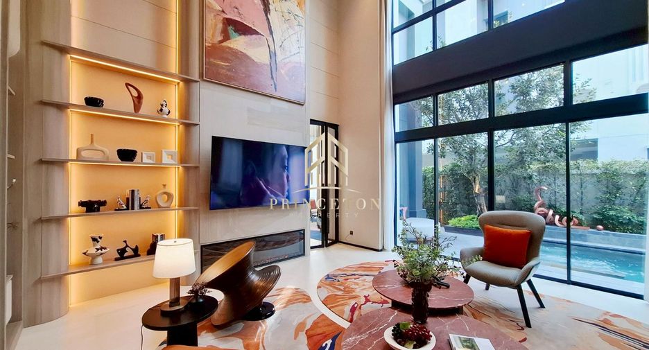 For sale 4 bedrooms house in Saphan Sung, Bangkok