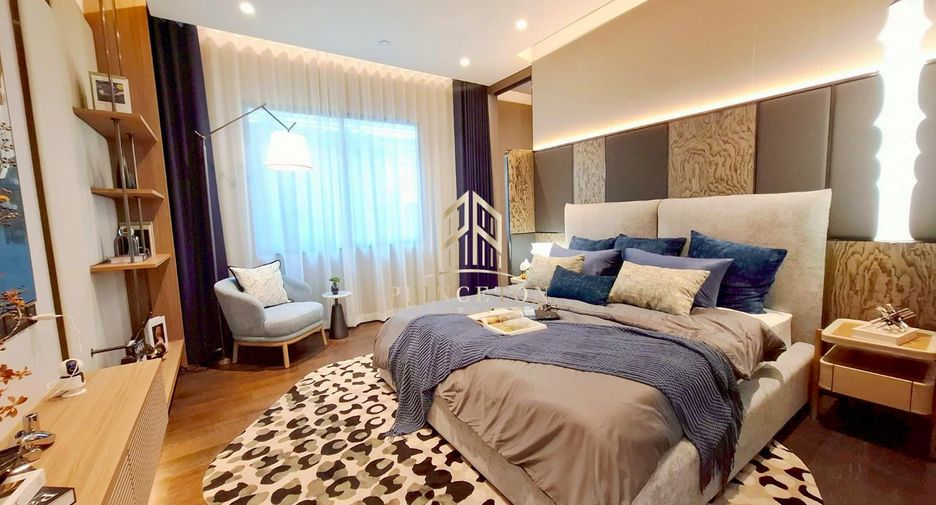 For sale 4 bedrooms house in Saphan Sung, Bangkok
