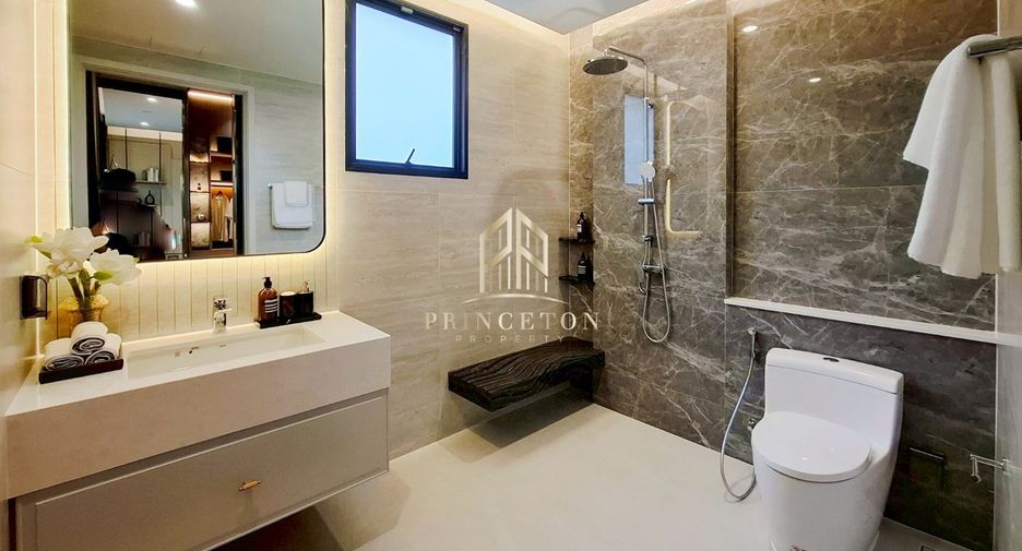 For sale 4 bedrooms house in Saphan Sung, Bangkok