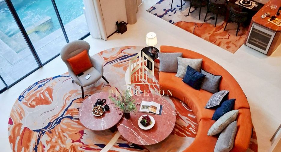 For sale 4 bedrooms house in Saphan Sung, Bangkok