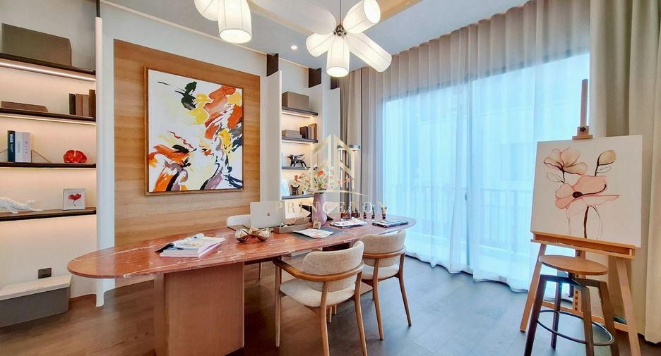 For sale 4 bedrooms house in Saphan Sung, Bangkok
