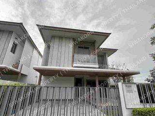 Casa en alquiler de 3 habitaciones en Bang Lamung, Chonburi