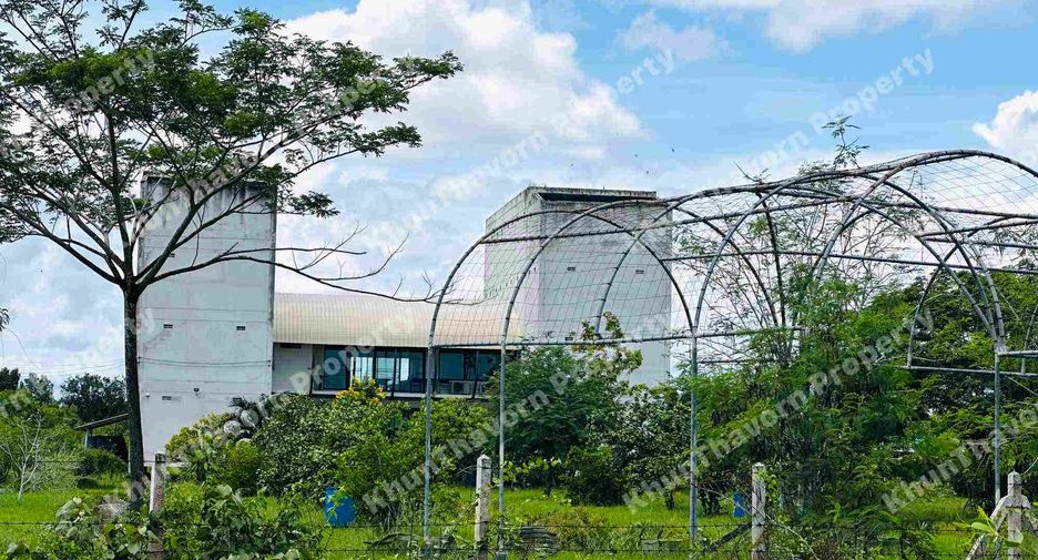 For sale 2 bedrooms warehouse in Ban Laem, Phetchaburi