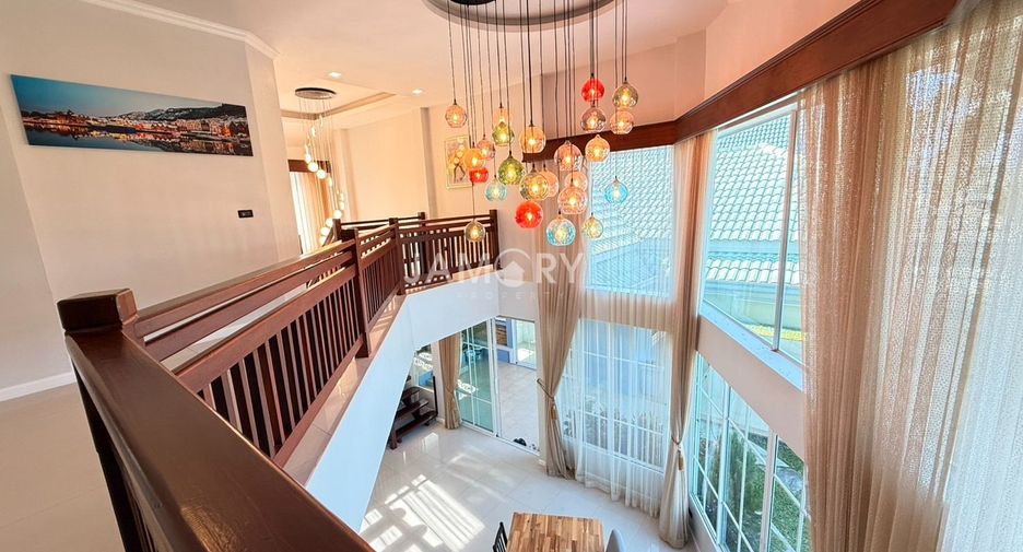 For rent 5 bedrooms house in East Pattaya, Pattaya