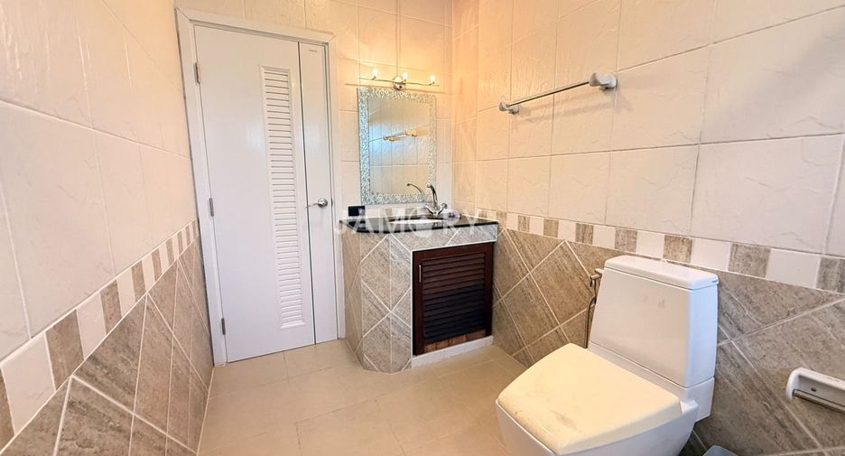 For rent 5 bedrooms house in East Pattaya, Pattaya