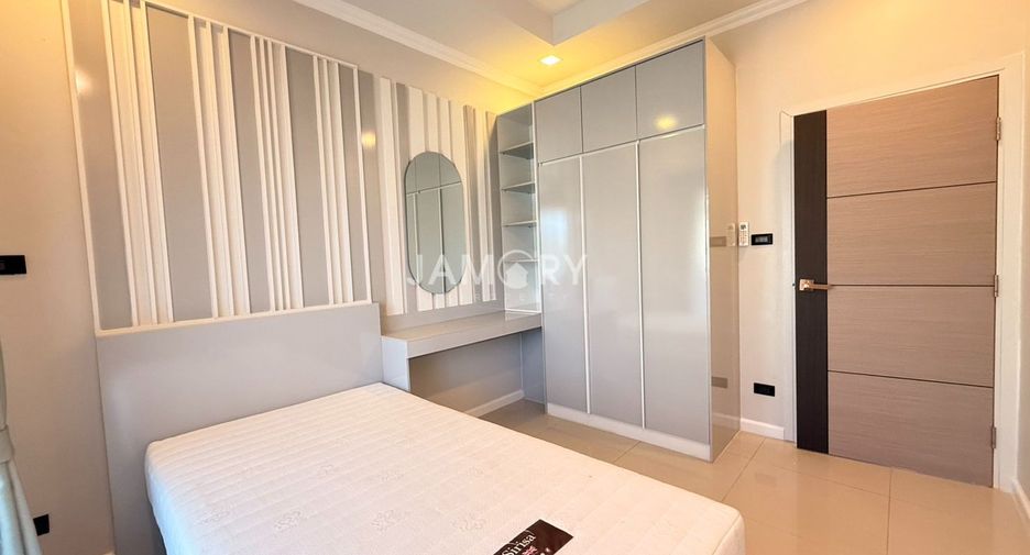 For rent 5 bedrooms house in East Pattaya, Pattaya