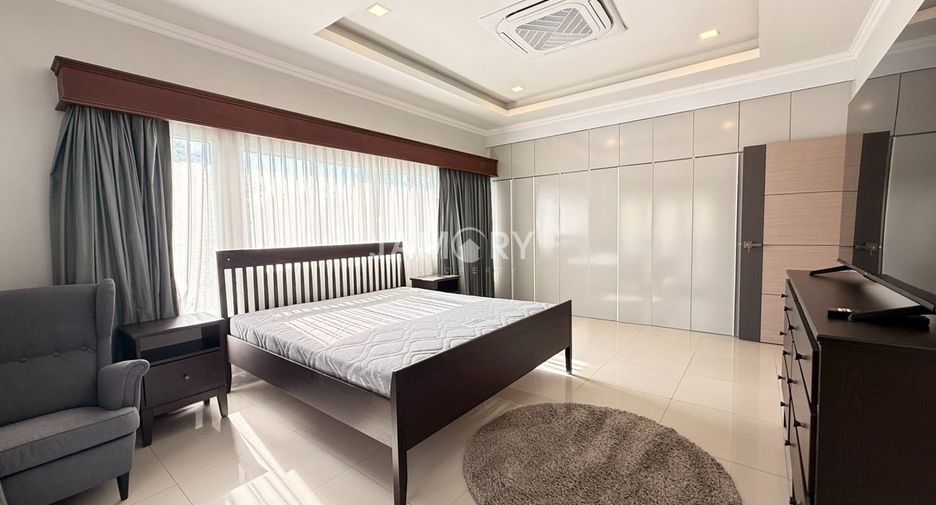 For rent 5 bedrooms house in East Pattaya, Pattaya