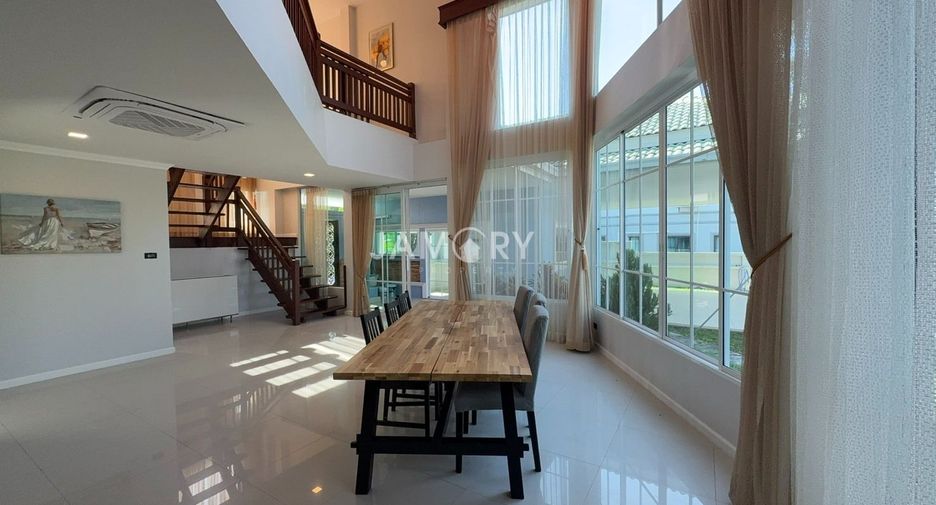 For rent 5 bedrooms house in East Pattaya, Pattaya