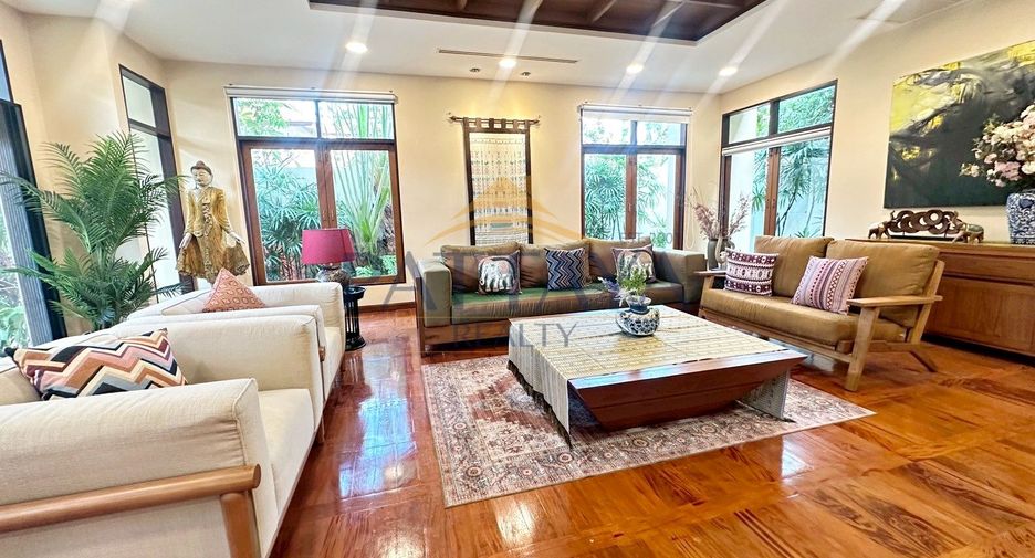 Villa en venta de 3 habitaciones en Sattahip, Chonburi