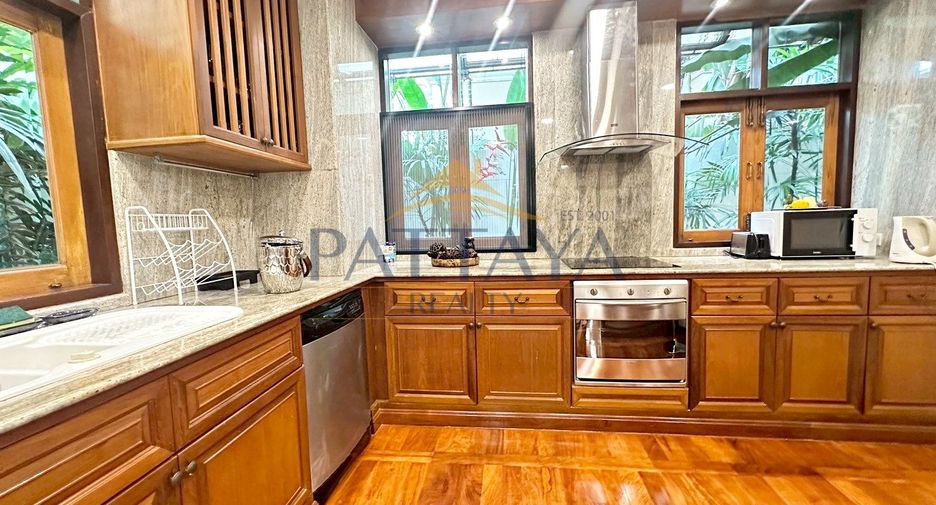 Villa en venta de 3 habitaciones en Sattahip, Chonburi