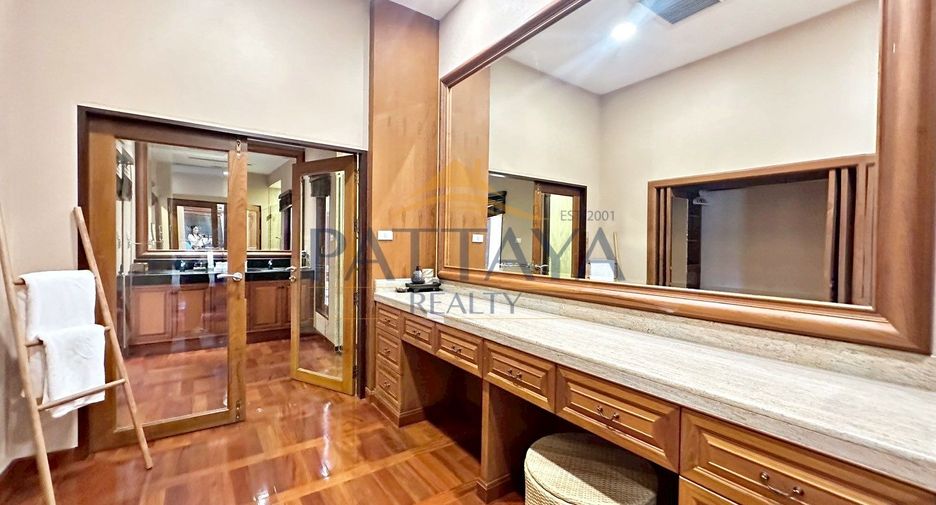 Villa en venta de 3 habitaciones en Sattahip, Chonburi