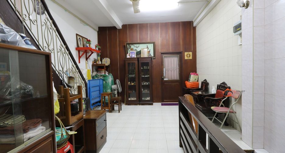 For sale 3 bedrooms retail Space in Samphanthawong, Bangkok