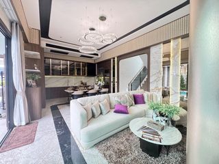 À vendre 4 chambres villa à Bang Lamung, Chonburi