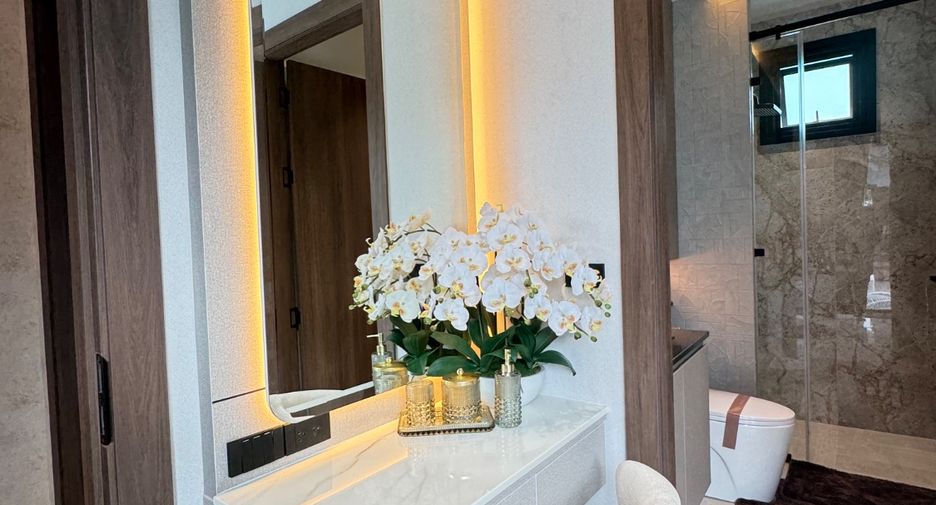 Villa zum Kauf mit 4 Zimmer in Bang Lamung, Chonburi