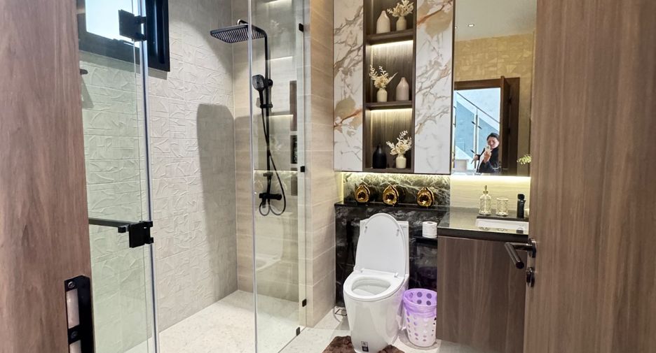 Villa zum Kauf mit 4 Zimmer in Bang Lamung, Chonburi