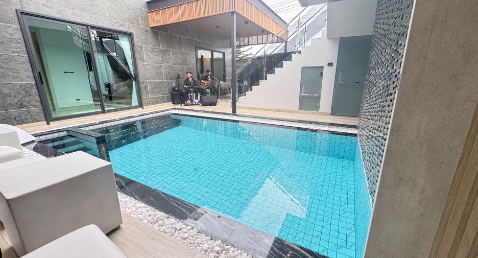 Villa zum Kauf mit 4 Zimmer in Bang Lamung, Chonburi