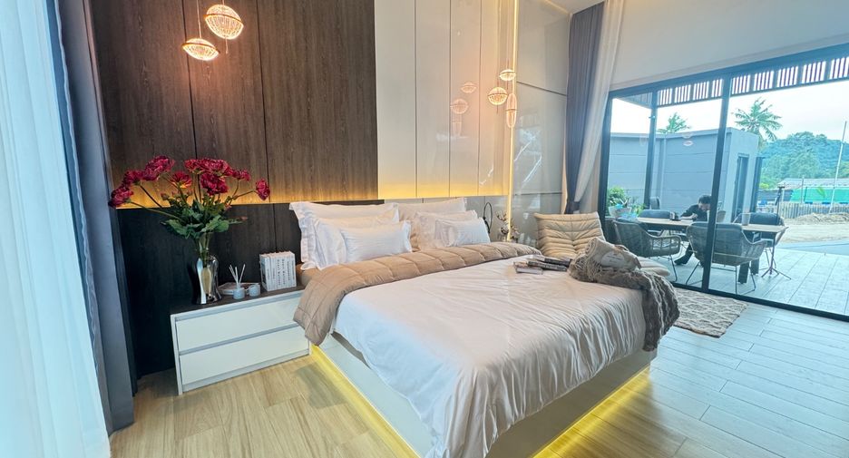 Villa zum Kauf mit 4 Zimmer in Bang Lamung, Chonburi