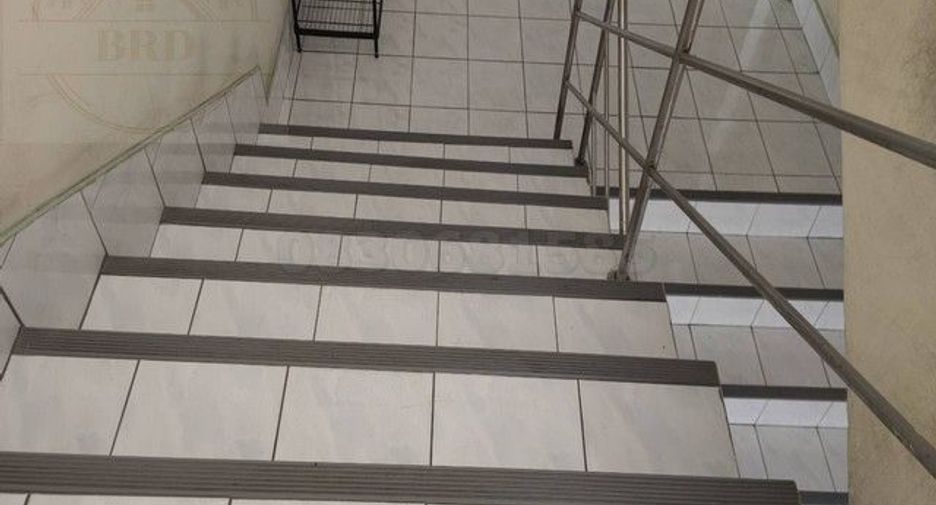 For sale 100 bedrooms apartment in Khlong Luang, Pathum Thani