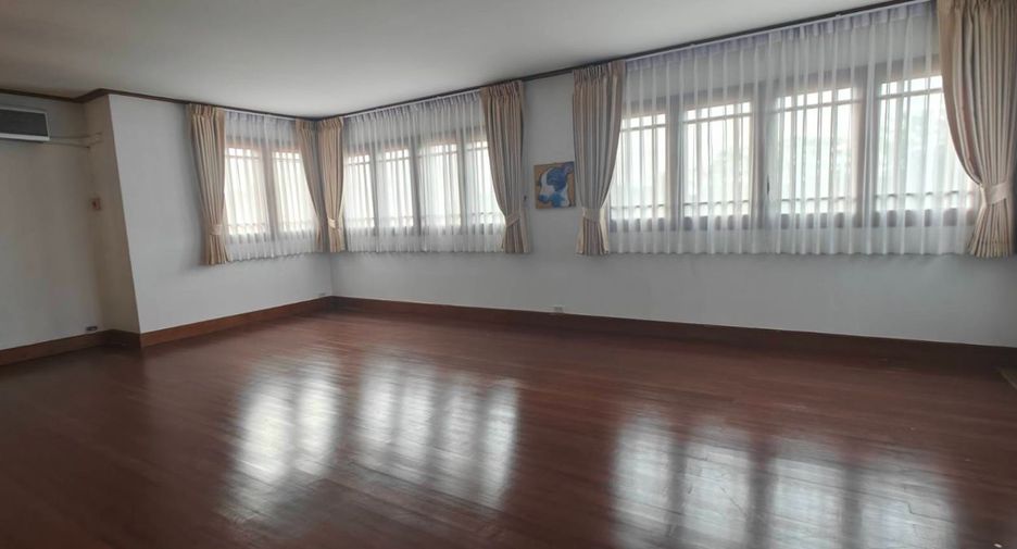For rent 5 bedrooms house in Bang Phli, Samut Prakan