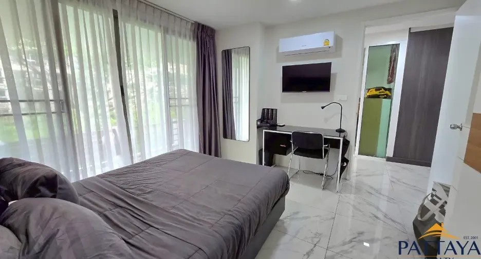 For rent 3 bedrooms condo in Bang Lamung, Chonburi
