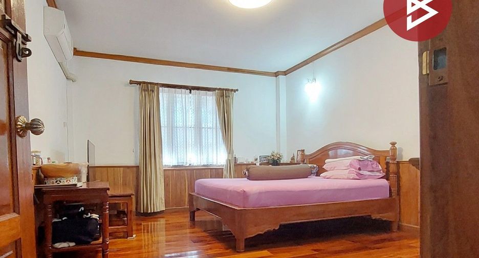 For sale 4 bedrooms house in Mueang Udon Thani, Udon Thani